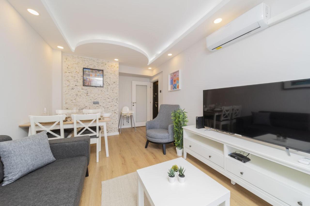 Fully Furnished Spacious Flat In Muratpasa * אנטליה